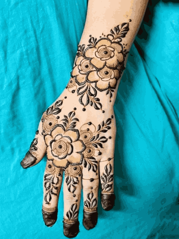 flower mehndi design