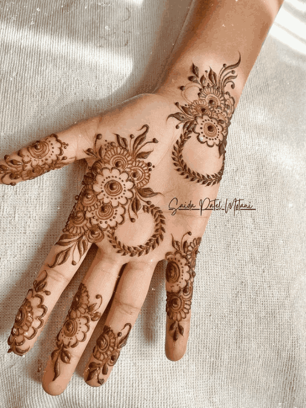 flower mehndi design