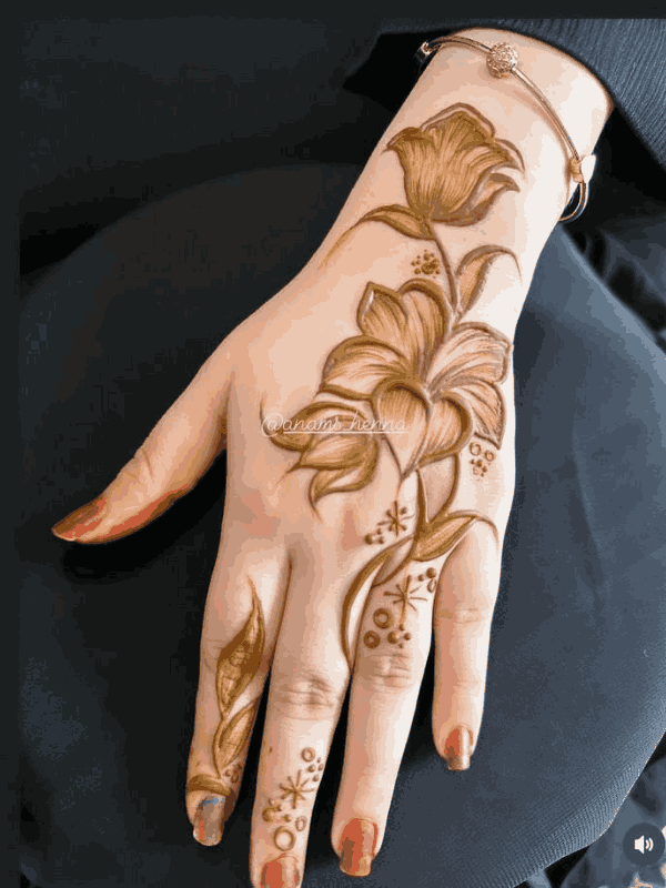 flower mehndi design