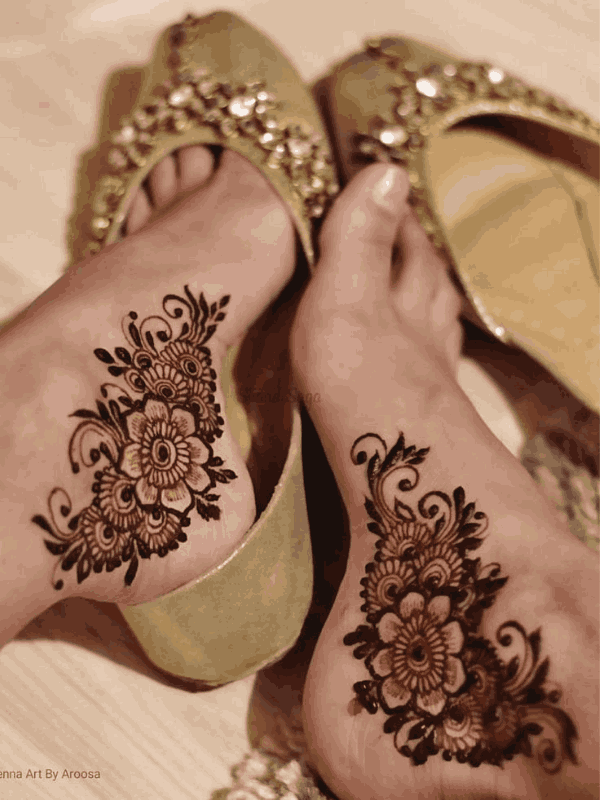 flower mehndi design