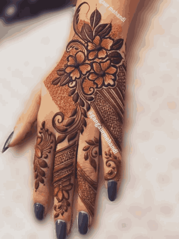 flower mehndi design