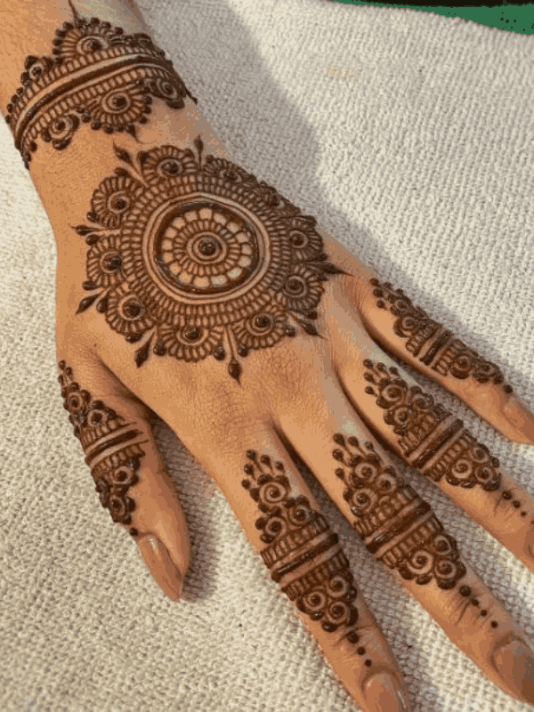 flower mehndi design
