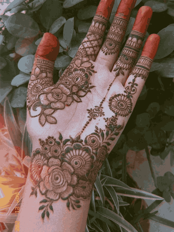 flower mehndi design