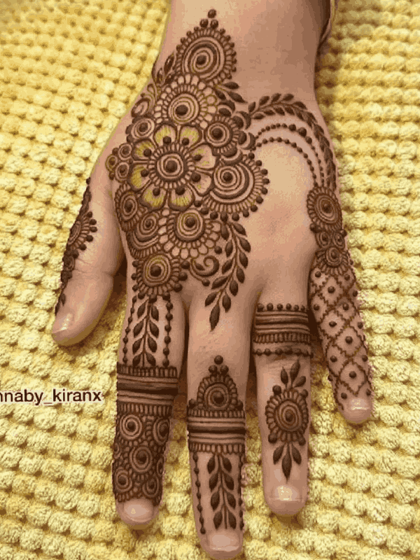 flower mehndi design