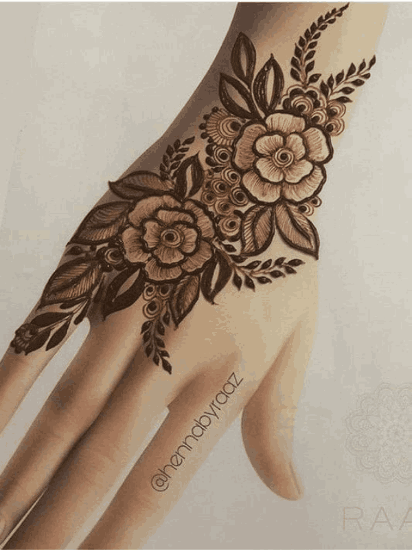 flower mehndi design