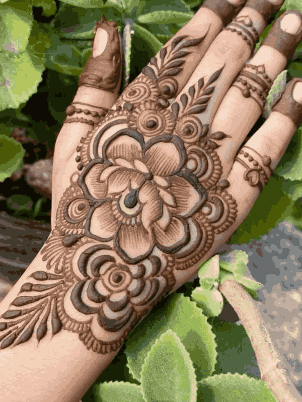 flower mehndi design